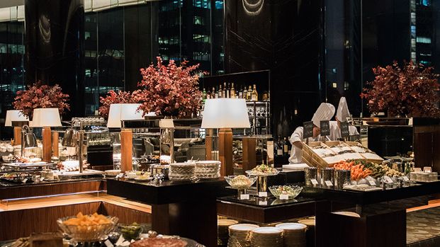 於 Tiffin 惠顧 晚市 自助餐 免費 尊享 同等 自助餐 一份